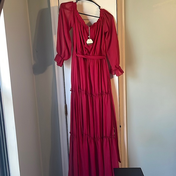 Red, size medium, off the shoulder maternity dress from Pinkblush - Picture 1 of 4